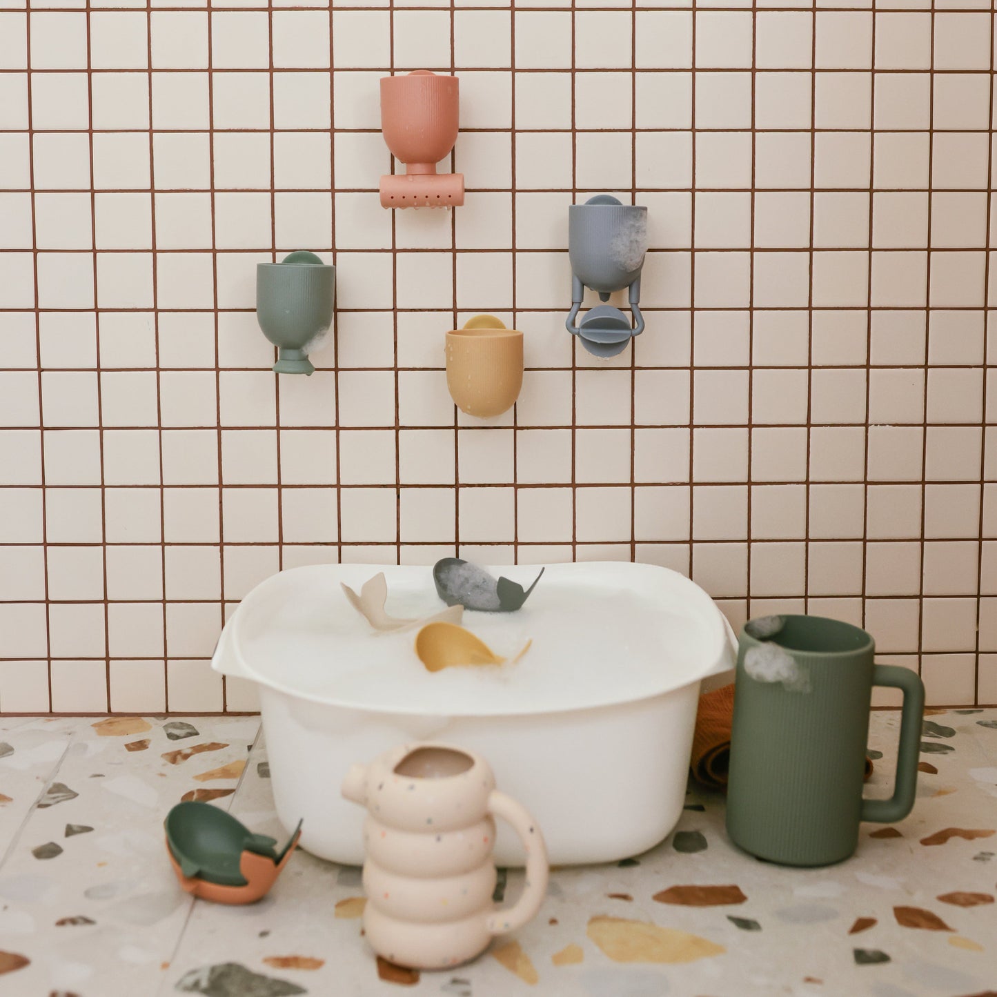 Pour and Play Bath Set