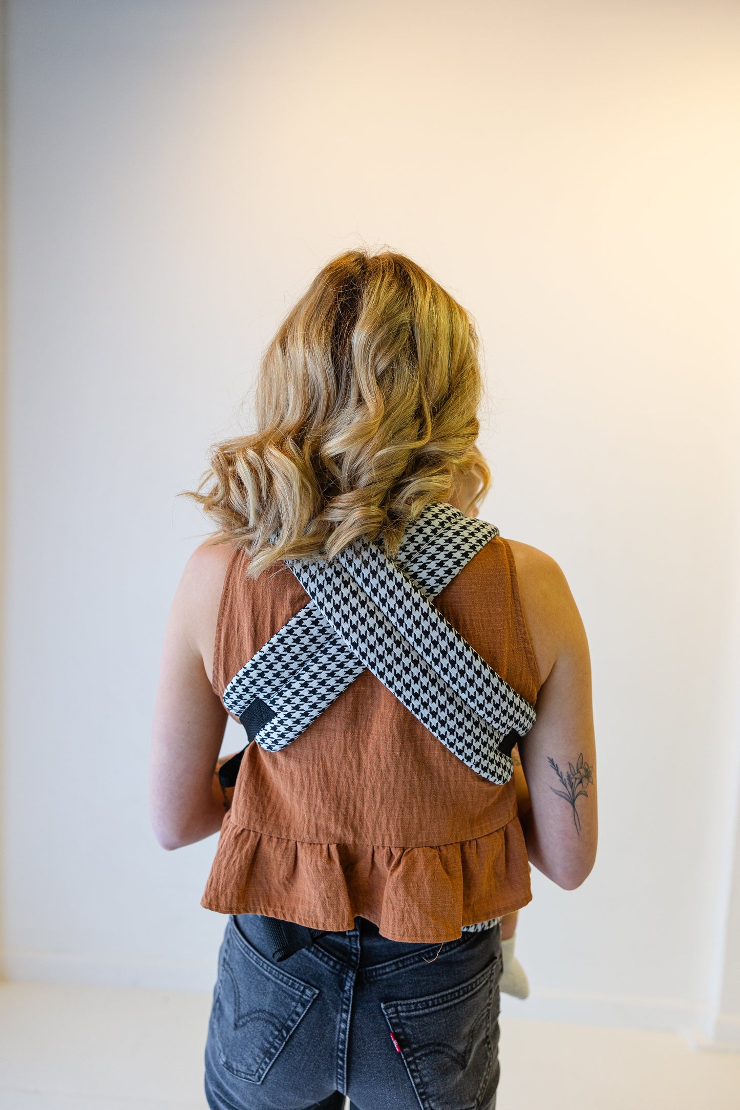 Coco Houndstooth - Woven Jacquard (7-35 lbs)