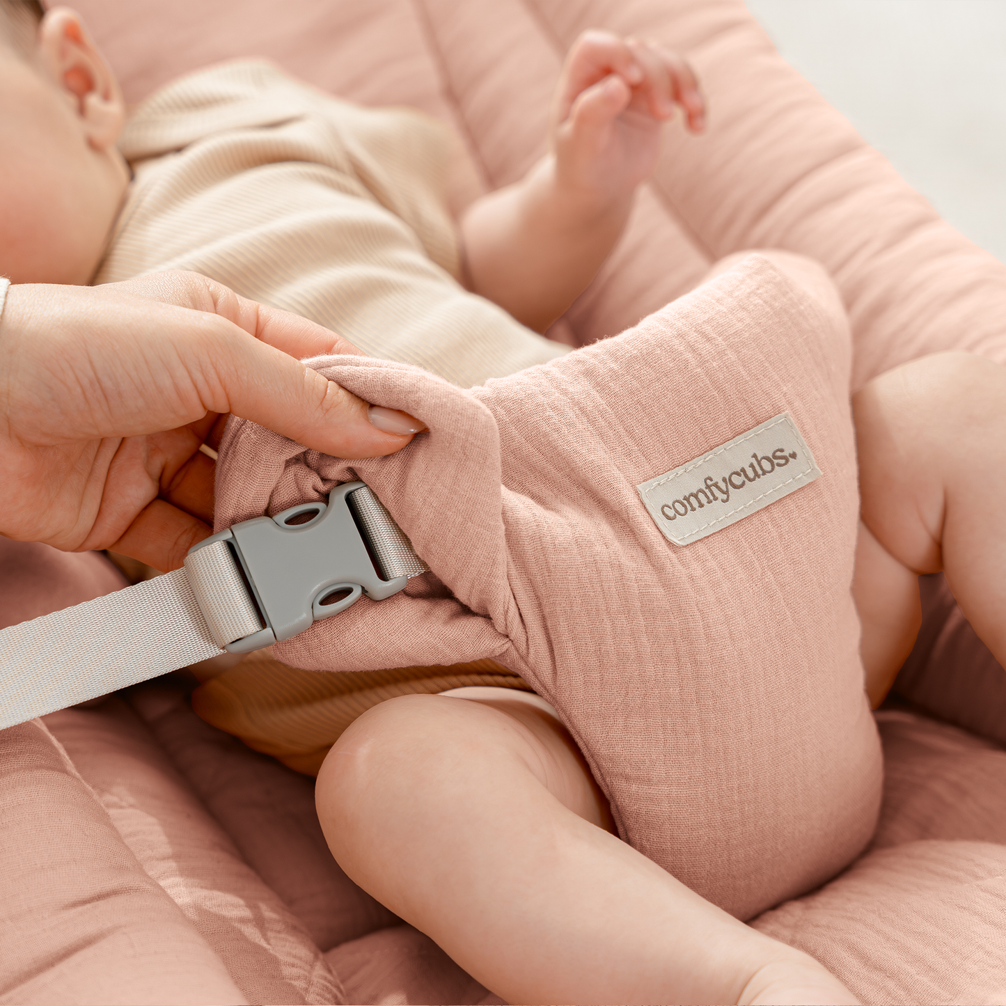 Baby Rocker for Ages 0-24 Months in Blush