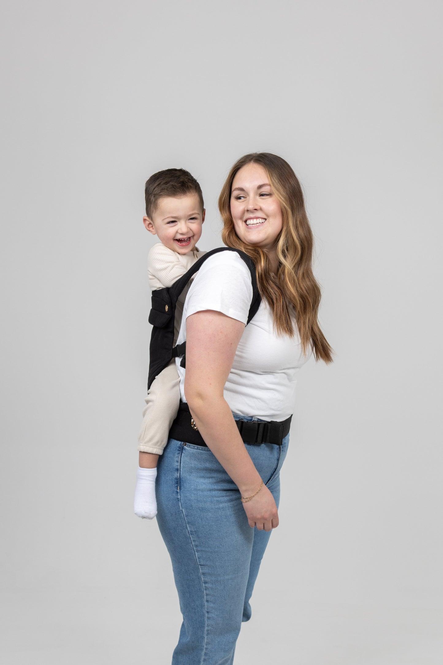 The Monarch Carrier - Ebony